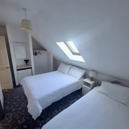 The Shamrock - Inis Oirr, Aran Islands 3*