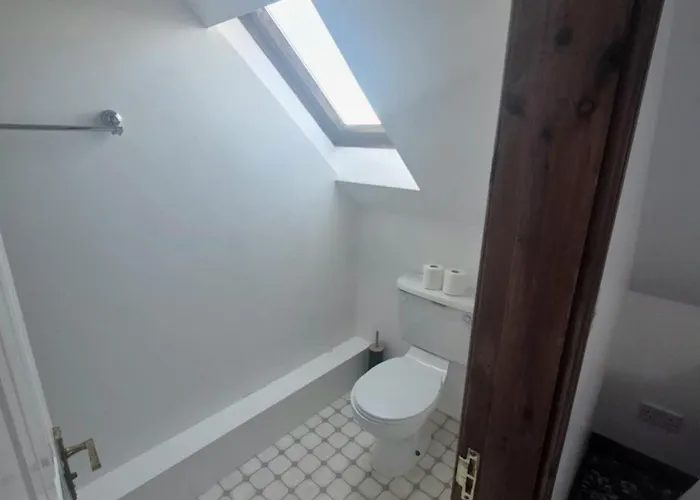 فندق مبيت وإفطار The Shamrock Guesthouse انشير