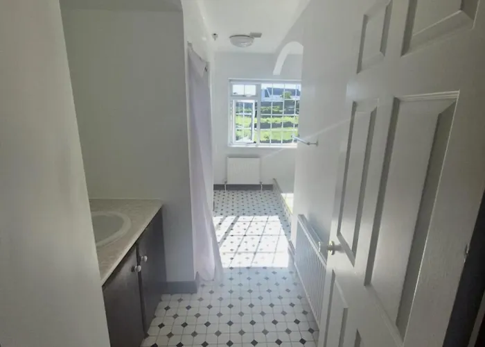 The Shamrock Guesthouse